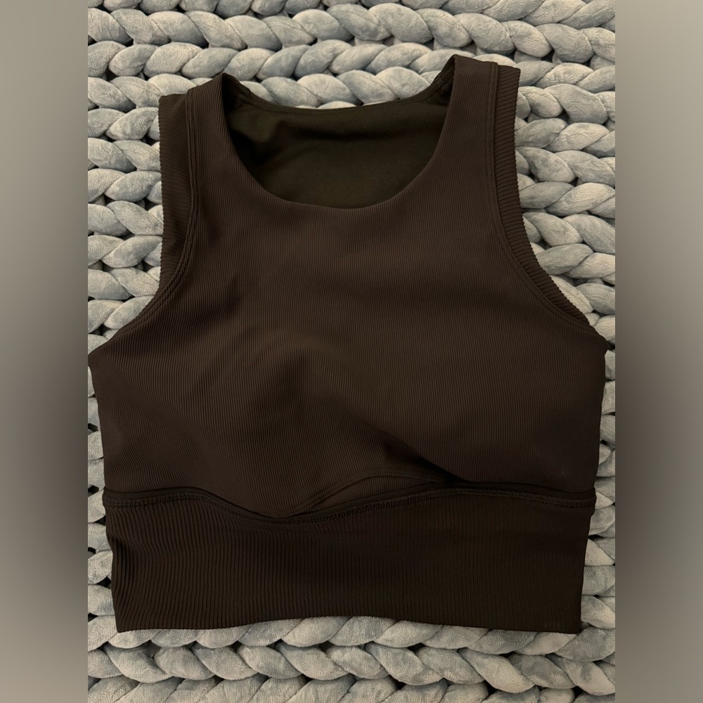 Lululemon crop top black size 6